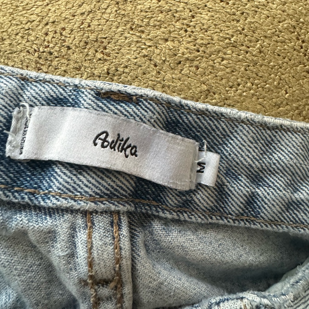 Blue baggy high waisted jeans